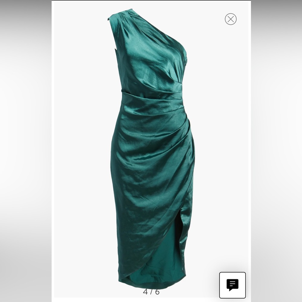Elliatt Cassini One-Shoulder Dress